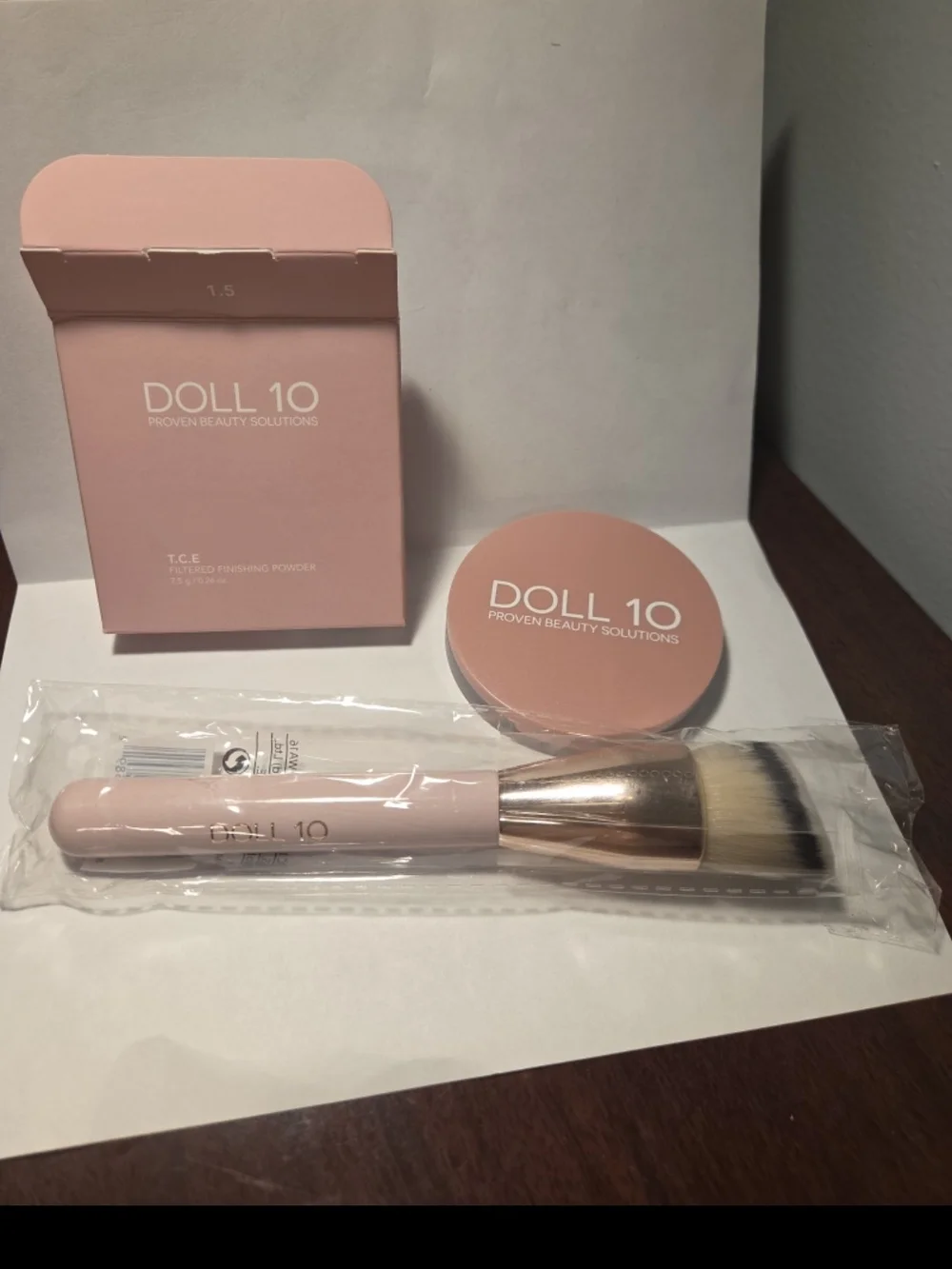 Doll 10 TCE Finishing Powder 1.5 Wirh Brush